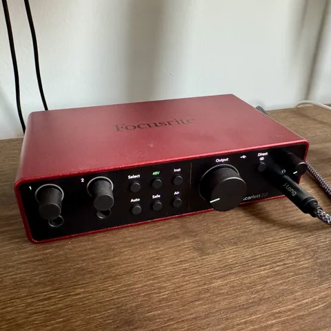 Focusrite Scarlett 2i2